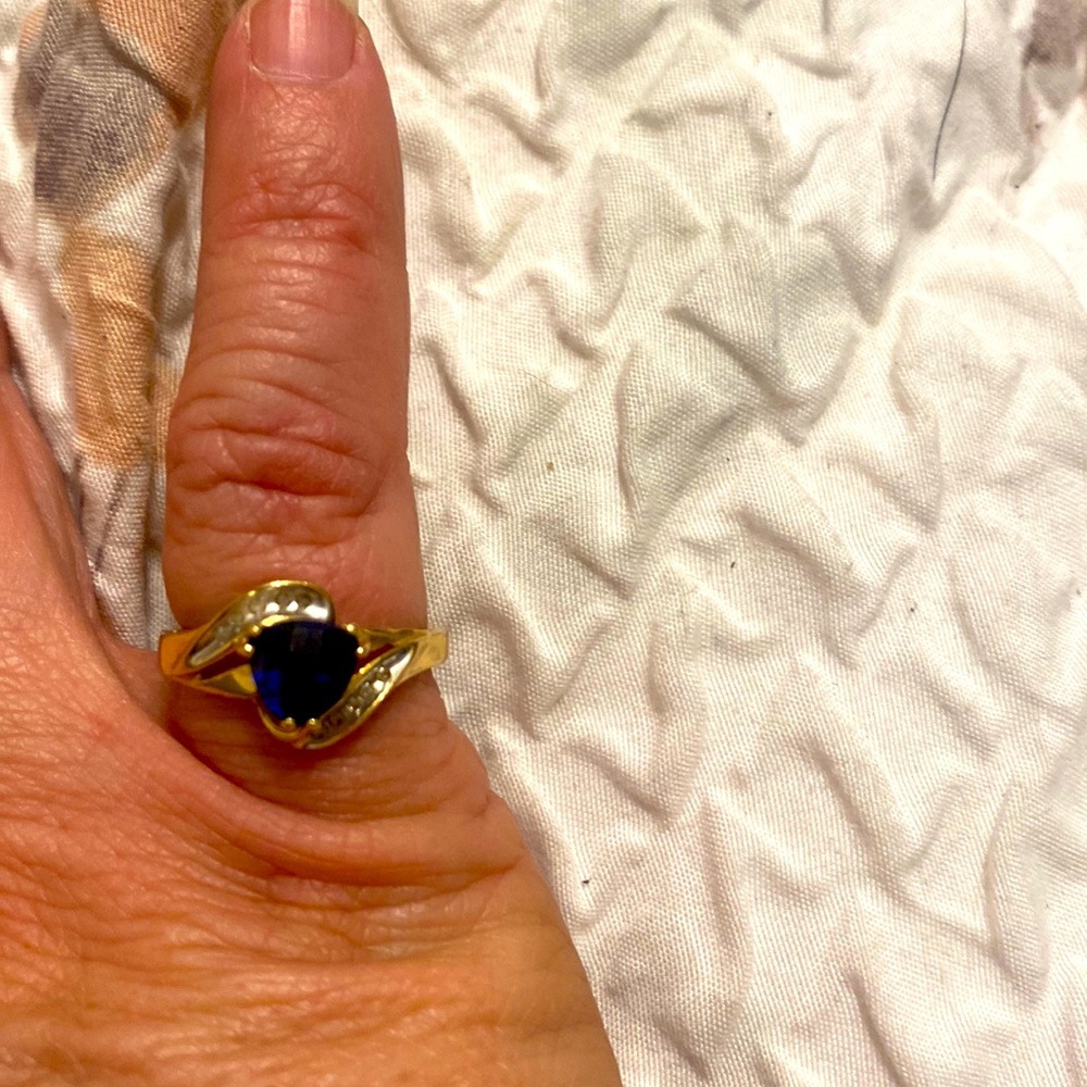 10k blue sapphire ring with diamonds size 7 make a reasonable offer